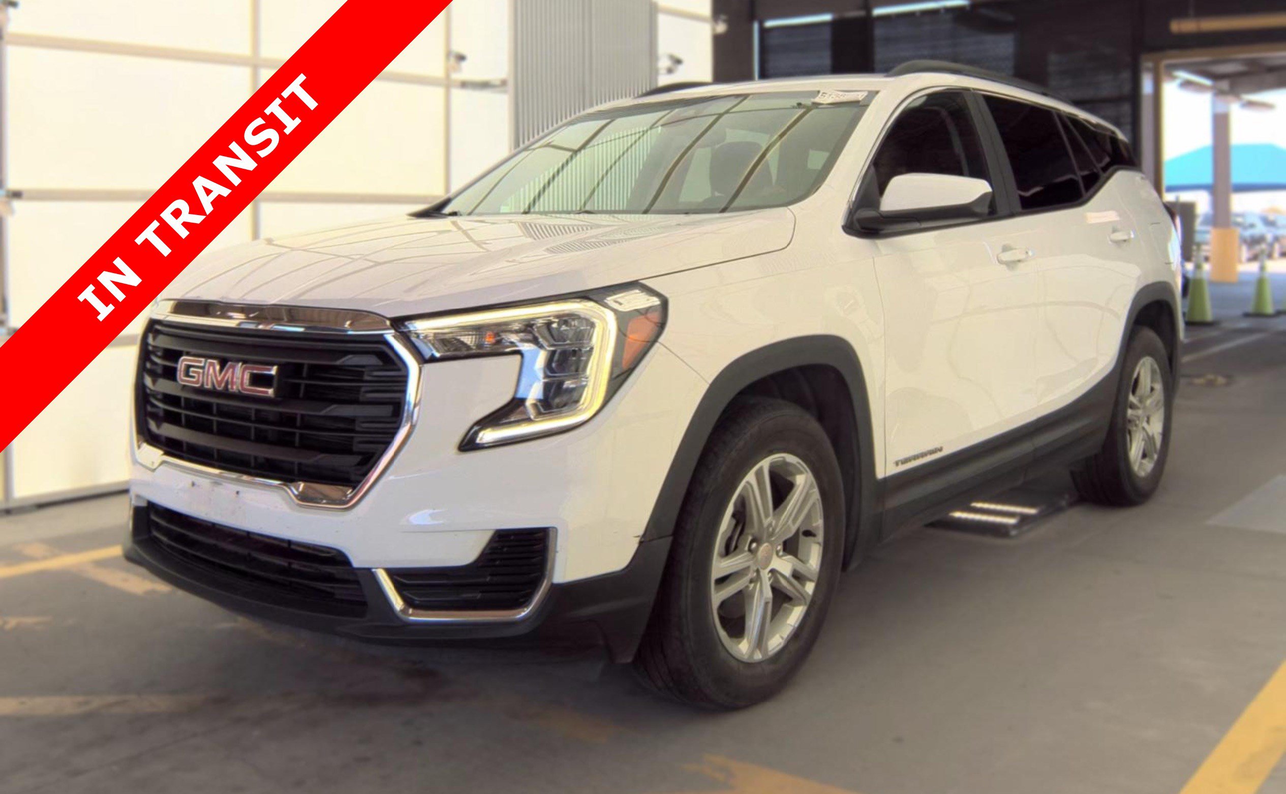 Used 2023 GMC Terrain SLE w/ Driver Convenience Package AWD/4WD image 1