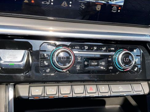 Used 2026 GMC Sierra 1500 Denali Ultimate AWD/4WD image 32