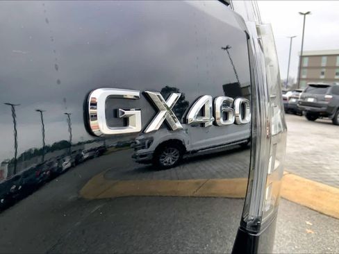 Used 2023 Lexus GX 460 Premium image 18