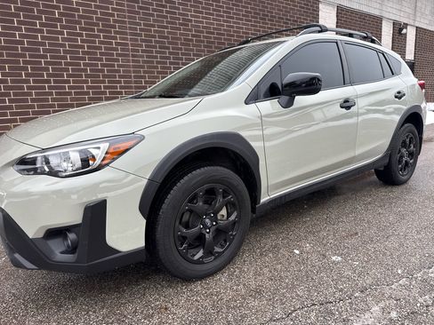 Used 2023 Subaru Crosstrek 2.0i Premium w/ Special Edition image 32