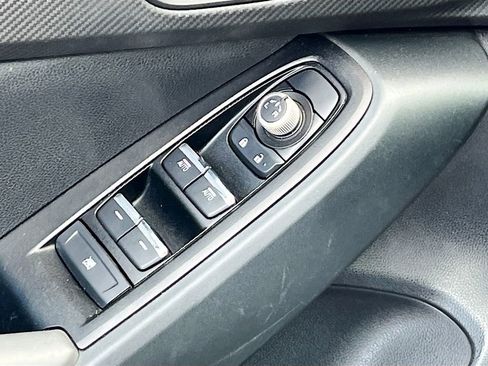 Used 2024 Subaru Crosstrek 2.5i Limited w/ Crosstrek Mirror Package AWD/4WD image 18