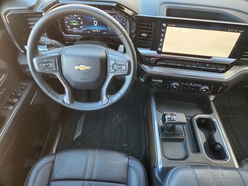 Used 2024 Chevrolet Silverado 1500 High Country w/ Technology Package image 29