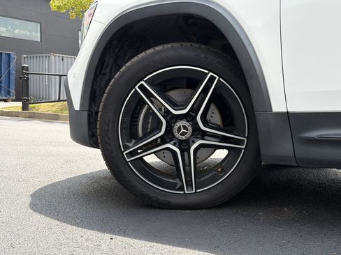 Used 2020 Mercedes-Benz GLB 250 4MATIC image 17
