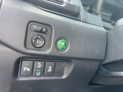 Used 2019 Honda Pilot Touring image 24