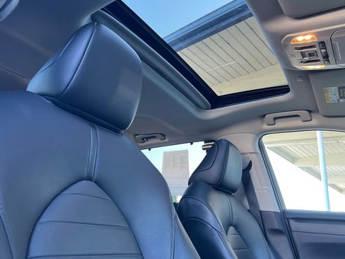 Used 2020 Toyota Highlander XLE image 15