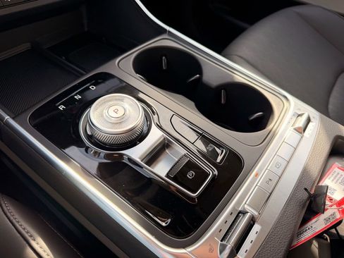 New 2026 Kia Carnival SX image 21