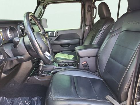 Used 2018 Jeep Wrangler Unlimited Sahara AWD/4WD image 25