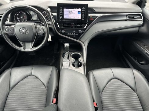 Used 2023 Toyota Camry SE image 13