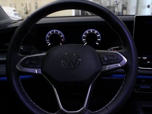 New 2026 Volkswagen Tiguan SE image 11