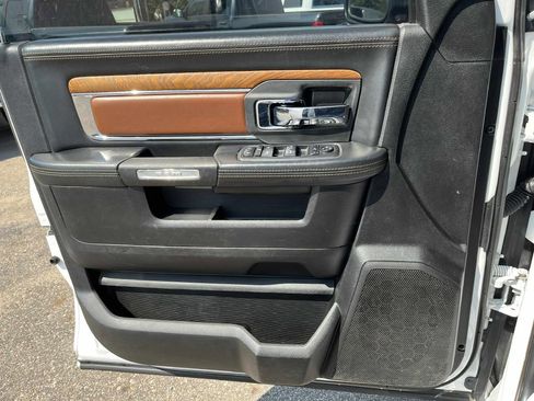 Used 2018 RAM 2500 Longhorn image 18