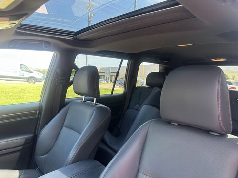 Used 2021 Lexus GX 460 Premium w/ Premium Package AWD/4WD image 21