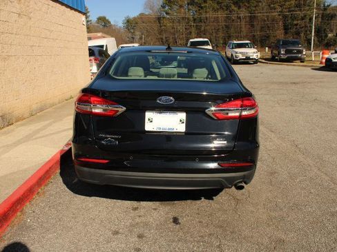 Used 2020 Ford Fusion SE image 5