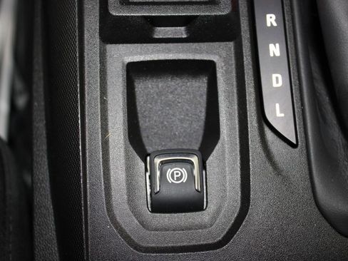 Used 2024 Chevrolet Colorado W/T RWD image 42