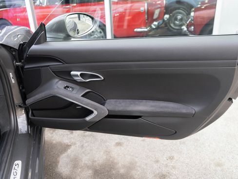 Used 2018 Porsche 718 Cayman GTS image 29