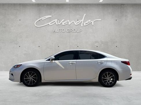 Used 2018 Lexus ES 350 w/ Luxury Package w/Wood Trim FWD image 13