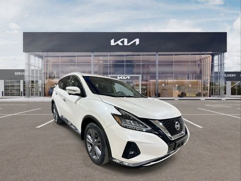 Used 2023 Nissan Murano Platinum w/ Cargo Package image 2
