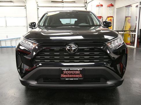 Certified 2022 Toyota RAV4 LE image 2