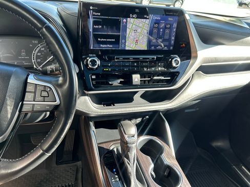 Used 2022 Toyota Highlander Platinum AWD/4WD image 20