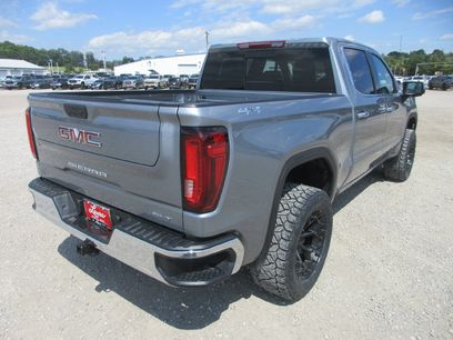 New 2026 GMC Sierra 1500 SLT w/ SLT Convenience Package