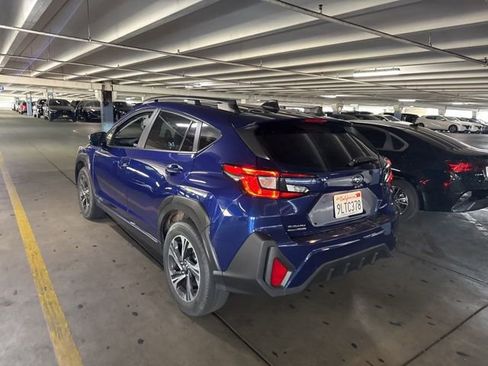 Used 2024 Subaru Crosstrek 2.0i Premium image 2