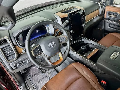 Used 2024 RAM 3500 Limited image 2