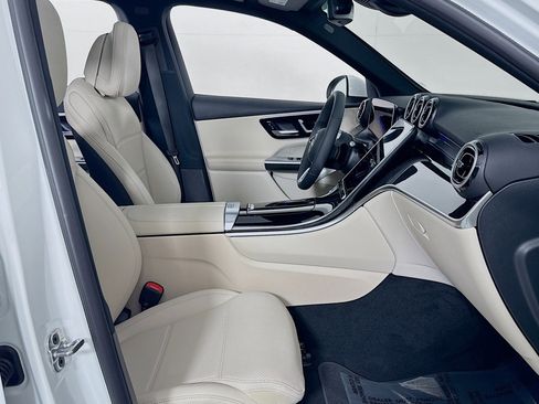 New 2026 Mercedes-Benz GLC 300 4MATIC image 6