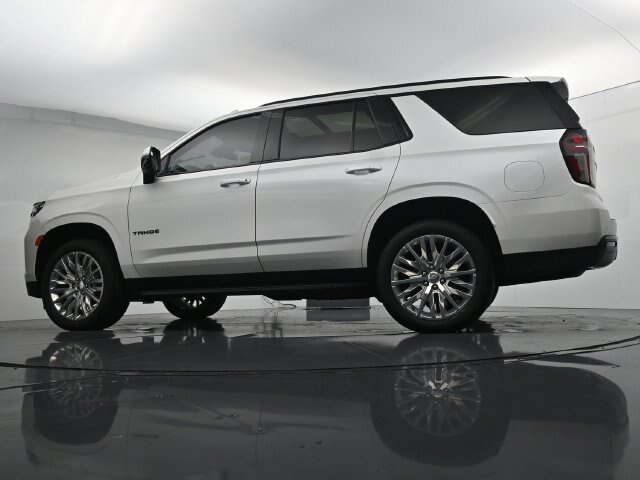 Used 2024 Chevrolet Tahoe RST w/ Luxury Package AWD/4WD image 32