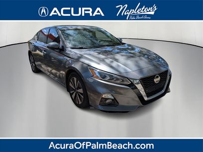 Used 2019 Nissan Altima 2.5 SV