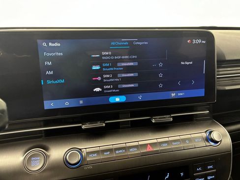 Used 2025 Hyundai Kona SEL image 14