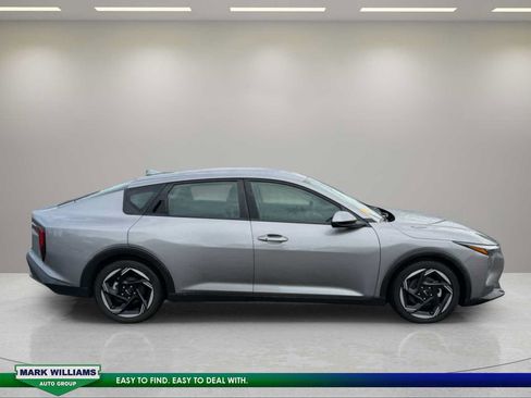 Used 2025 Kia K4 EX FWD image 2