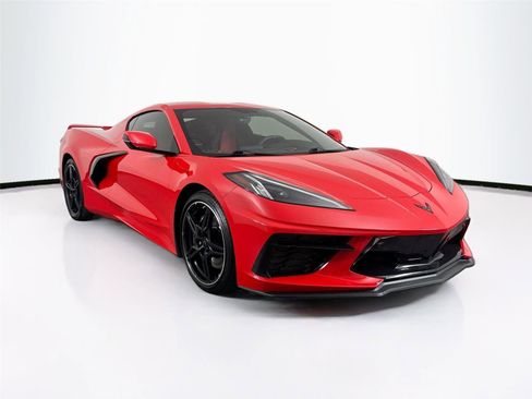 Used 2021 Chevrolet Corvette Stingray Preferred Cpe w/ Z51 Performance Package RWD image 10