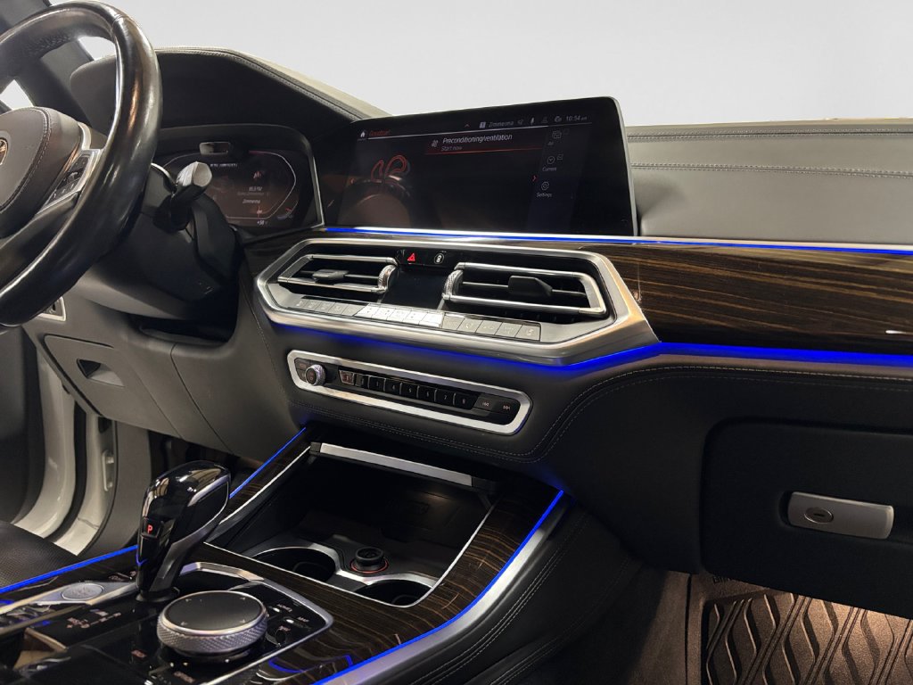 Used 2020 BMW X5 M50i w/ Executive Package AWD/4WD image 58