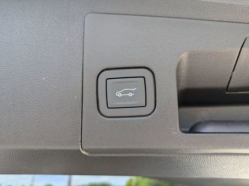 New 2026 Cadillac XT5 Premium Luxury FWD image 17
