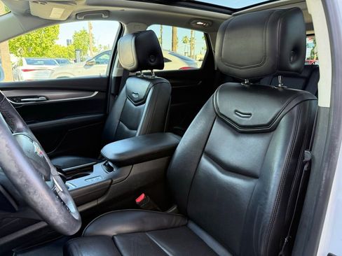Used 2017 Cadillac XT5 Premium Luxury w/ Driver Assist Package AWD/4WD image 13