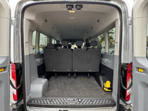 Used 2018 Ford Transit 350 XLT RWD image 38