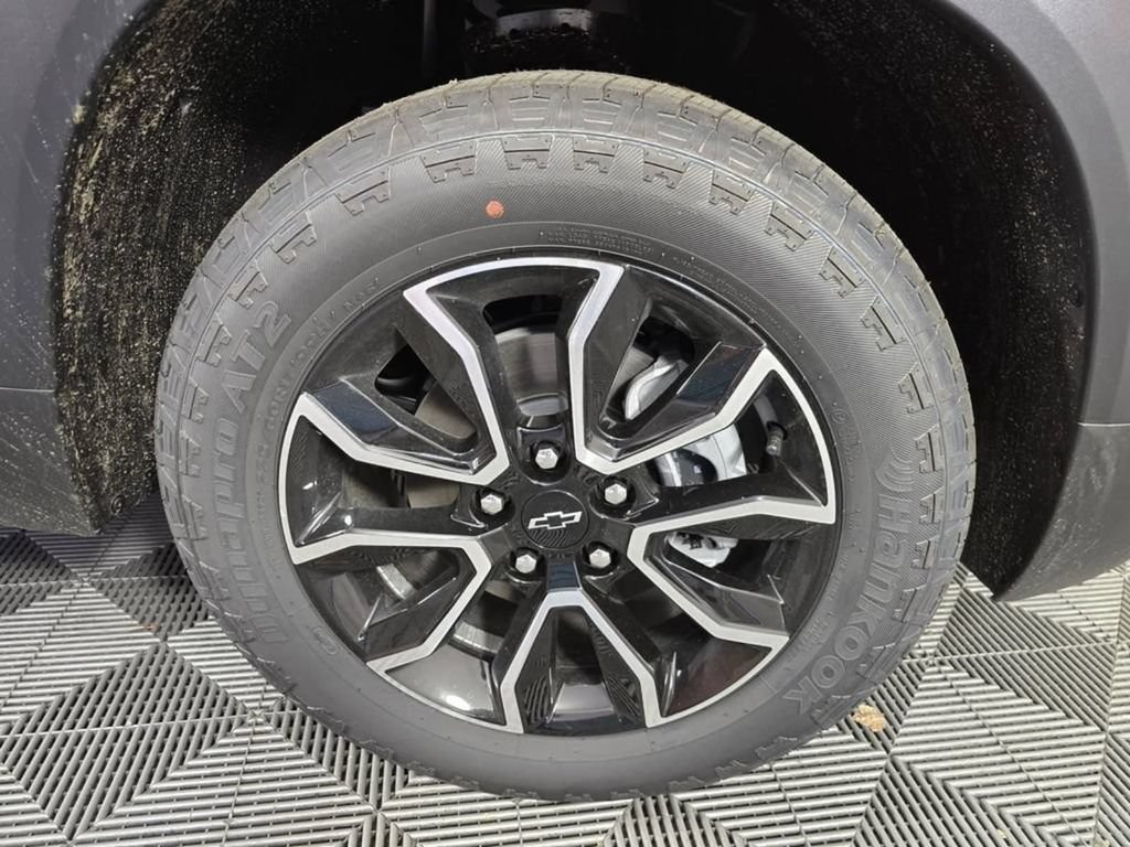 Used 2026 Chevrolet TrailBlazer ACTIV w/ Convenience Package AWD/4WD image 9