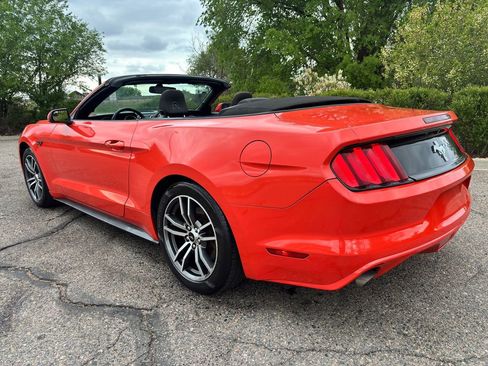 Used 2016 Ford Mustang Convertible RWD image 14