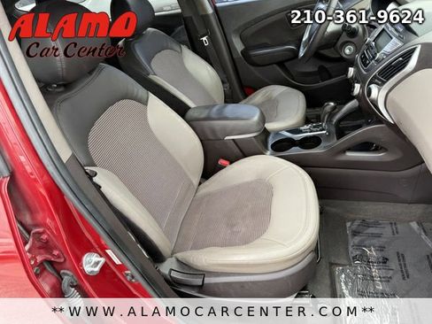 Used 2012 Hyundai Tucson GLS image 10