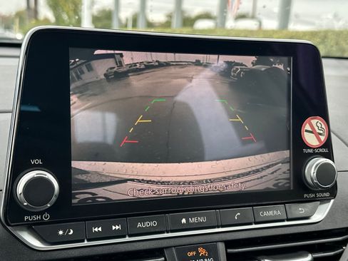 Certified 2022 Nissan Altima 2.5 SV image 18