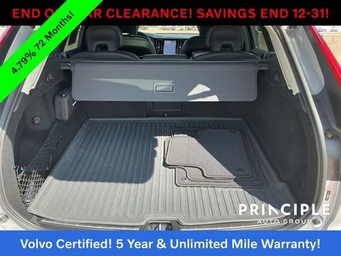 Certified 2023 Volvo XC60 B5 Ultimate w/ Climate Package image 36