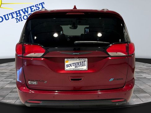 Used 2020 Chrysler Pacifica Limited w/ Advanced Safetytec Group FWD image 6