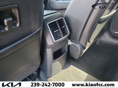 Used 2023 Kia Sportage X-Line w/ X-Line Premium Package AWD/4WD image 17