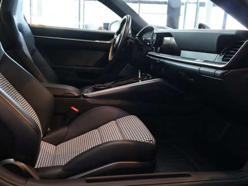 Used 2025 Porsche 911 Turbo S AWD/4WD image 23