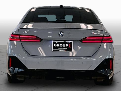 Used 2024 BMW i5 M60 w/ Premium Package AWD/4WD image 4