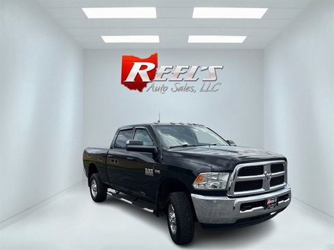 Used 2016 RAM 3500 Tradesman w/ Chrome Appearance Group image 3