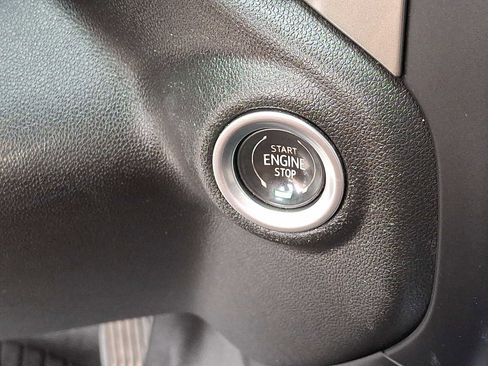 Used 2021 Chevrolet Silverado 1500 LT Trail Boss w/ Convenience Package II image 22