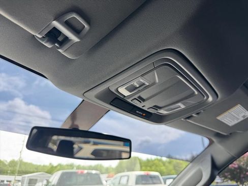 Used 2019 Chevrolet Silverado 1500 Custom AWD/4WD image 23
