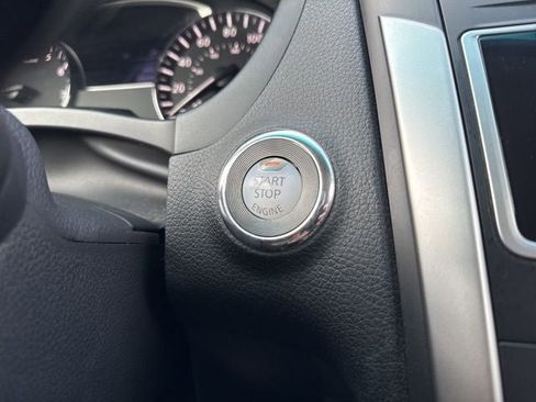 Used 2017 Nissan Altima 2.5 SV image 24