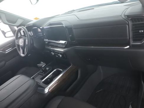 Used 2024 GMC Sierra 1500 Elevation w/ Preferred Package AWD/4WD image 28