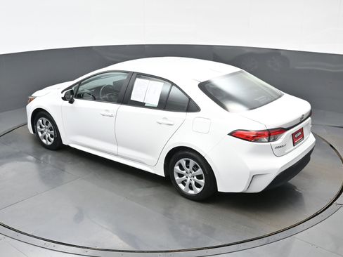 Used 2024 Toyota Corolla LE FWD image 35